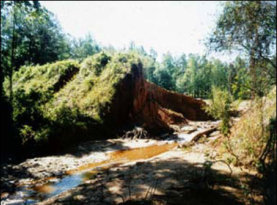 Overtopping of the embankment